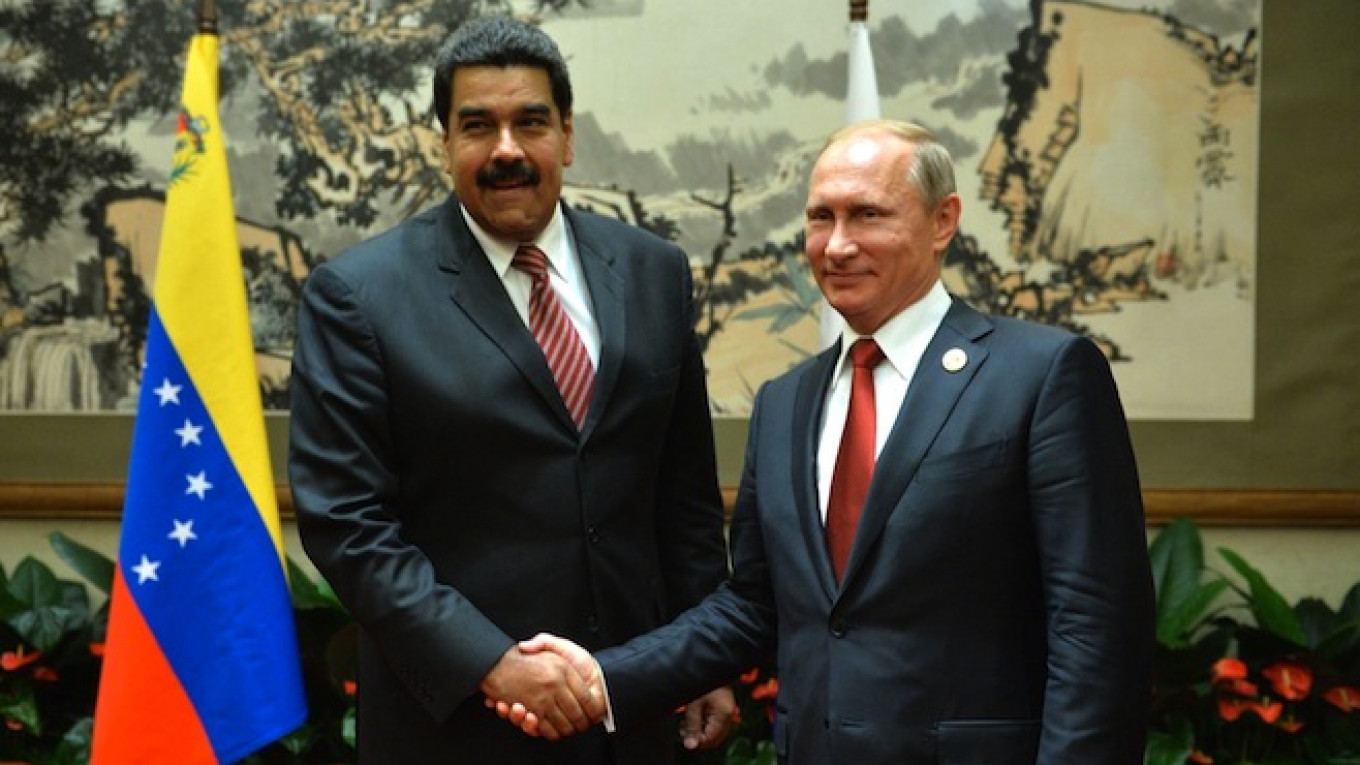 Rusia merr “mbështetje të fuqishme” nga Venezuela