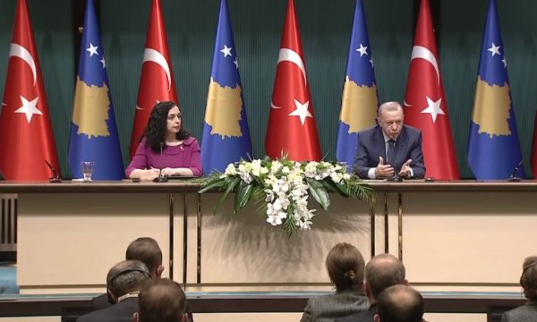 “S’kemi nevojë të marrim leje nga askush”, Erdogan mbështet anëtarësimin e Kosovës në NATO