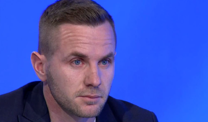 Djali i Hysni Gucatit përlotet në studio: Më së rëndi po e përjetojnë gjyshërit