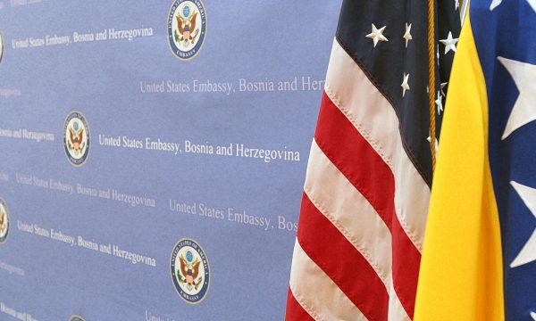 Ambasada e SHBA reagon pas kërcënimeve ruse mbi Bosnjë-Hercegovinën