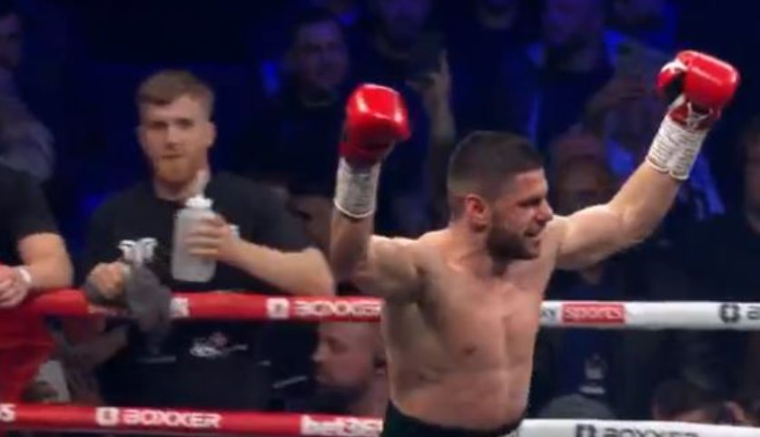 Marku “bombardon” britanikun në grushte, fiton me “knock out”