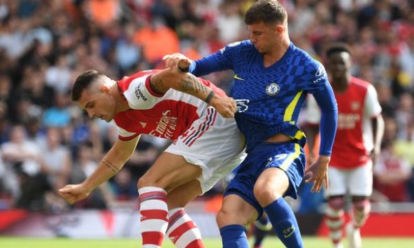 Formacionet zyrtare: Chelsea dhe Arsenali