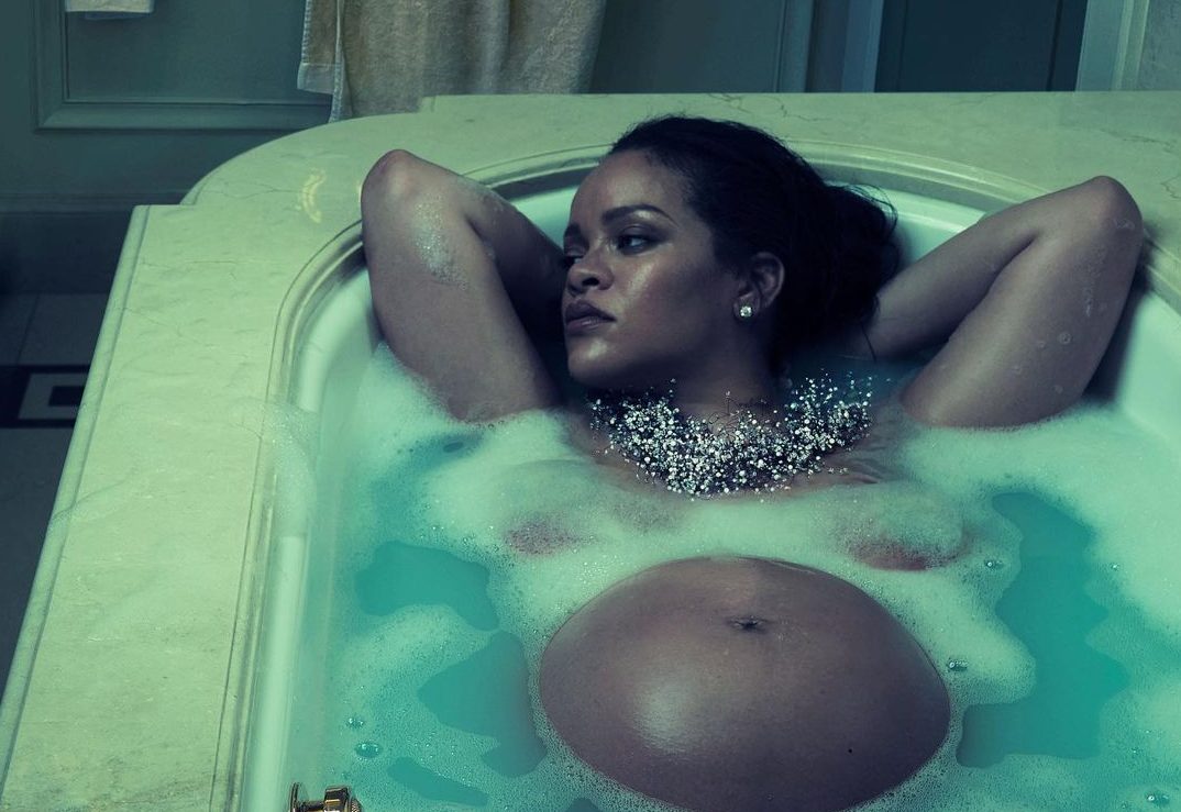 Që nga shtatzënia e deri te frikërat e saj pas lindjes, Rihanna i shpalos të gjitha për ndjekësit
