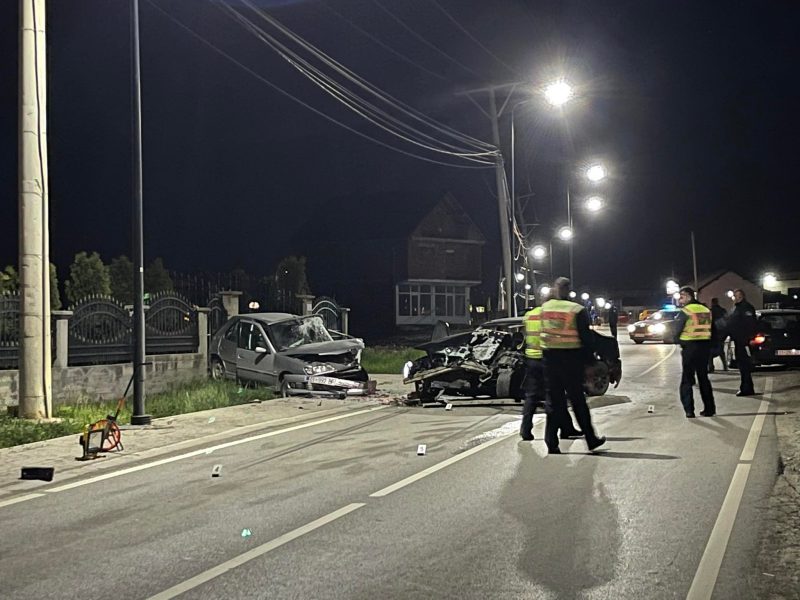 Aksident në Torinë të Lipjanit, policia dhe autoambulanca në vendngjarje