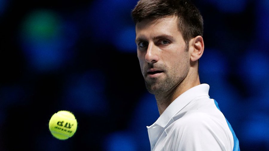 Djokovic e quan çmenduri vendimin e Wimbledon për ndalimin e tenistëve rusë, përmend luftën e vitit 1999