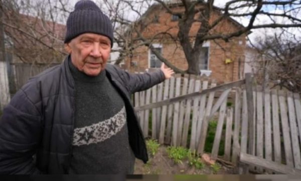 “Nuk kam më lot”, burri nga Ukraina rrëfen se si trupat ruse vranë djalin e tij