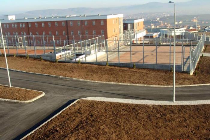 Burgu i Gjilanit pëson ndryshime para se të vijnë të burgosurit nga Danimarka