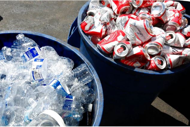 Vlera e kanaçeve dhe shisheve që riciklohen në Kaliforni prek 600 milionë dollarë