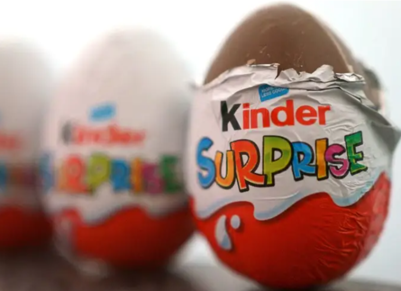 Largohen nga tregu miliona vezë “Kinder Suprise”, përmbanin bakterin salmonela