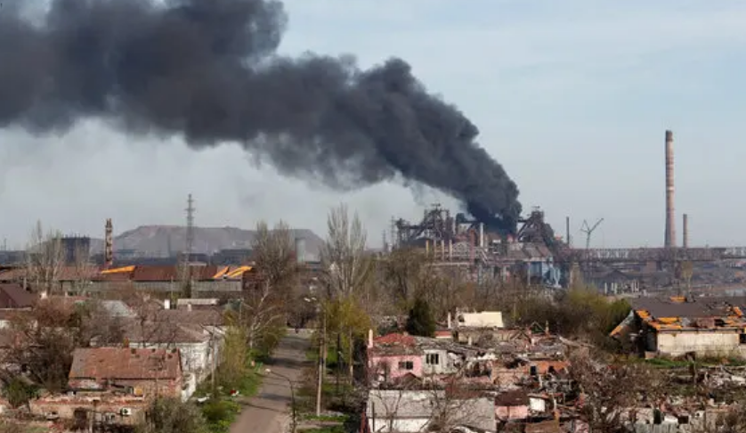 Bombardohet fabrika e çelikut në Mariupol, 12 të vrarë – mes tyre dy gra