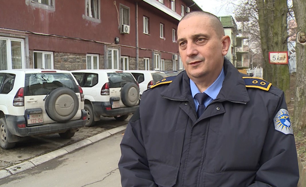 Gjykata në Mitrovicë lëshon urdhërarrest për ish-togerin e Policisë së Kosovës