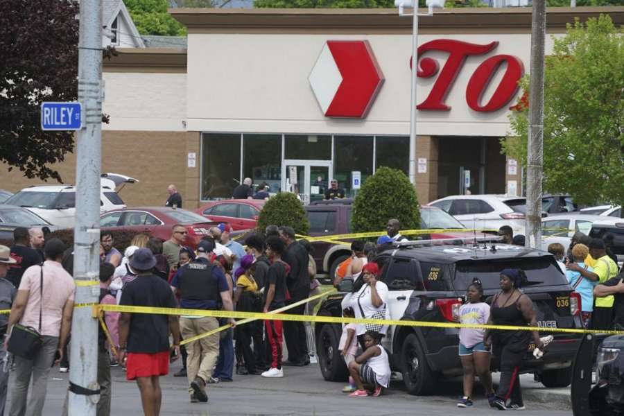 Së paku dhjetë të vdekur nga sulmi me armë në një supermarket në New York