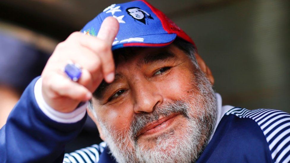 Stafi mjekësor do të gjykohet për vdekjen e legjendës së futbollit, Maradona
