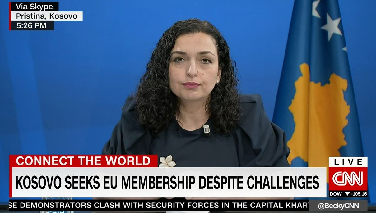 Osmani për CNN: Serbia nuk mund të ecë edhe rrugës së Moskës, edhe të BE-së