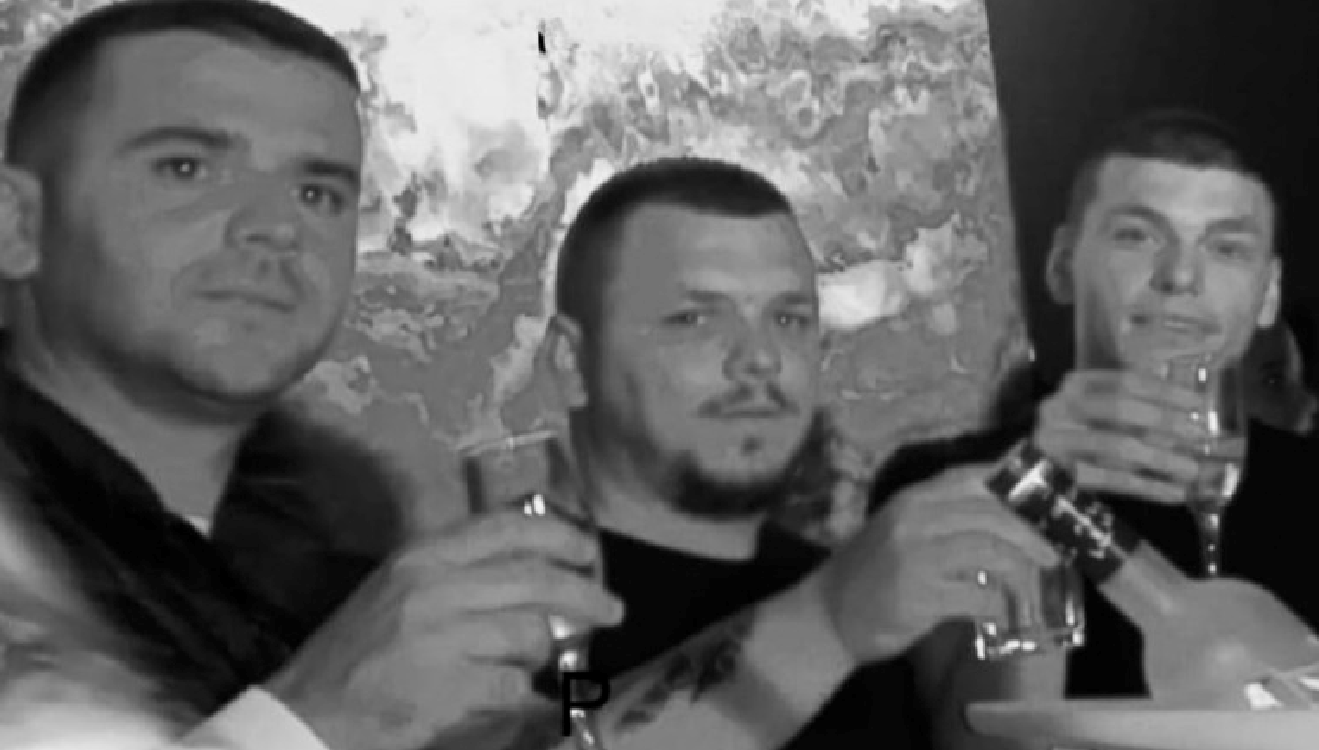 Vrasja e trefishtë në Fushë-Krujë/ Të rinjtë e kuptuan se po ndiqeshin,njëri prej tyre telefonoi nënën dhe motrën