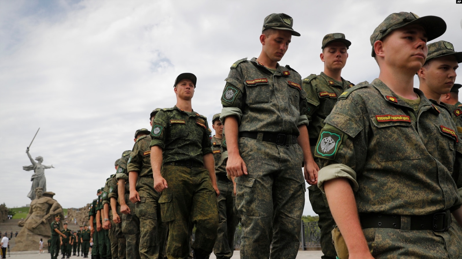 Pasaportë ruse në këmbim të shërbimit ushtarak