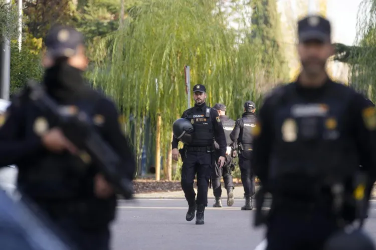 Shpërthim në Ambasadën e Ukrainës në Spanjë, një i plagosur