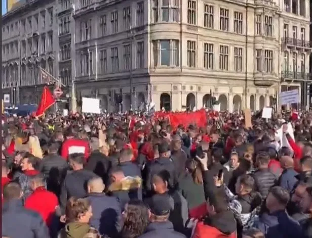 Shqiptarët protestojnë në Londër kundër diskriminimit