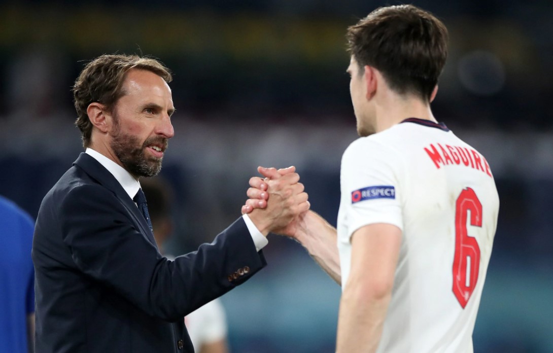 Southgate: Maguire ndër mbrojtësit më të mirë që kemi