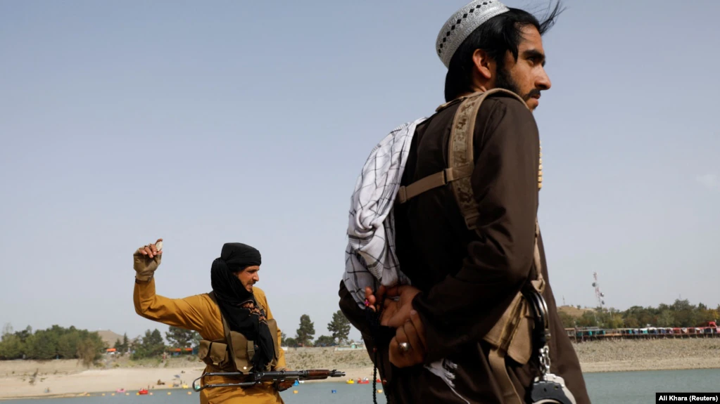 Talibanët rikthejnë ekzekutimet në publik