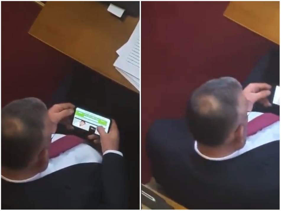 Dorëhiqet deputeti serb që shikoi film pornografik gjatë seancës