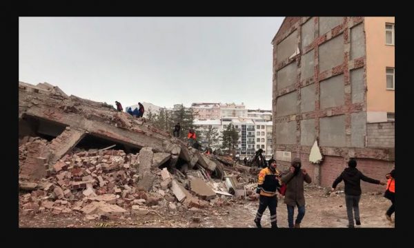 Hoteli u shkatërrua nga tërmeti, 15 sportistë nën rrënoja