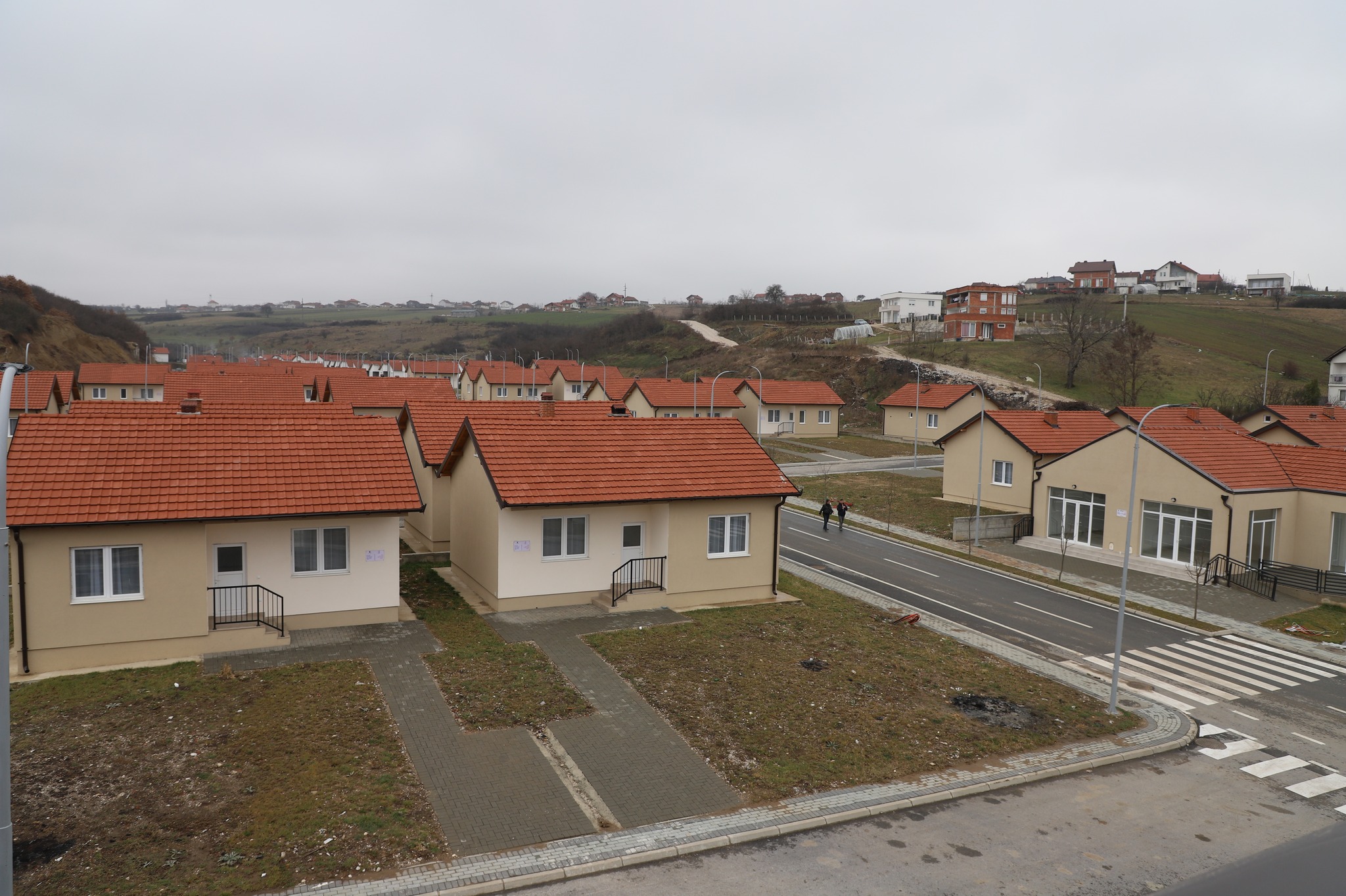 Dhurohen 40 shtëpi të reja të ndërtuara në lagjen “Frashër”