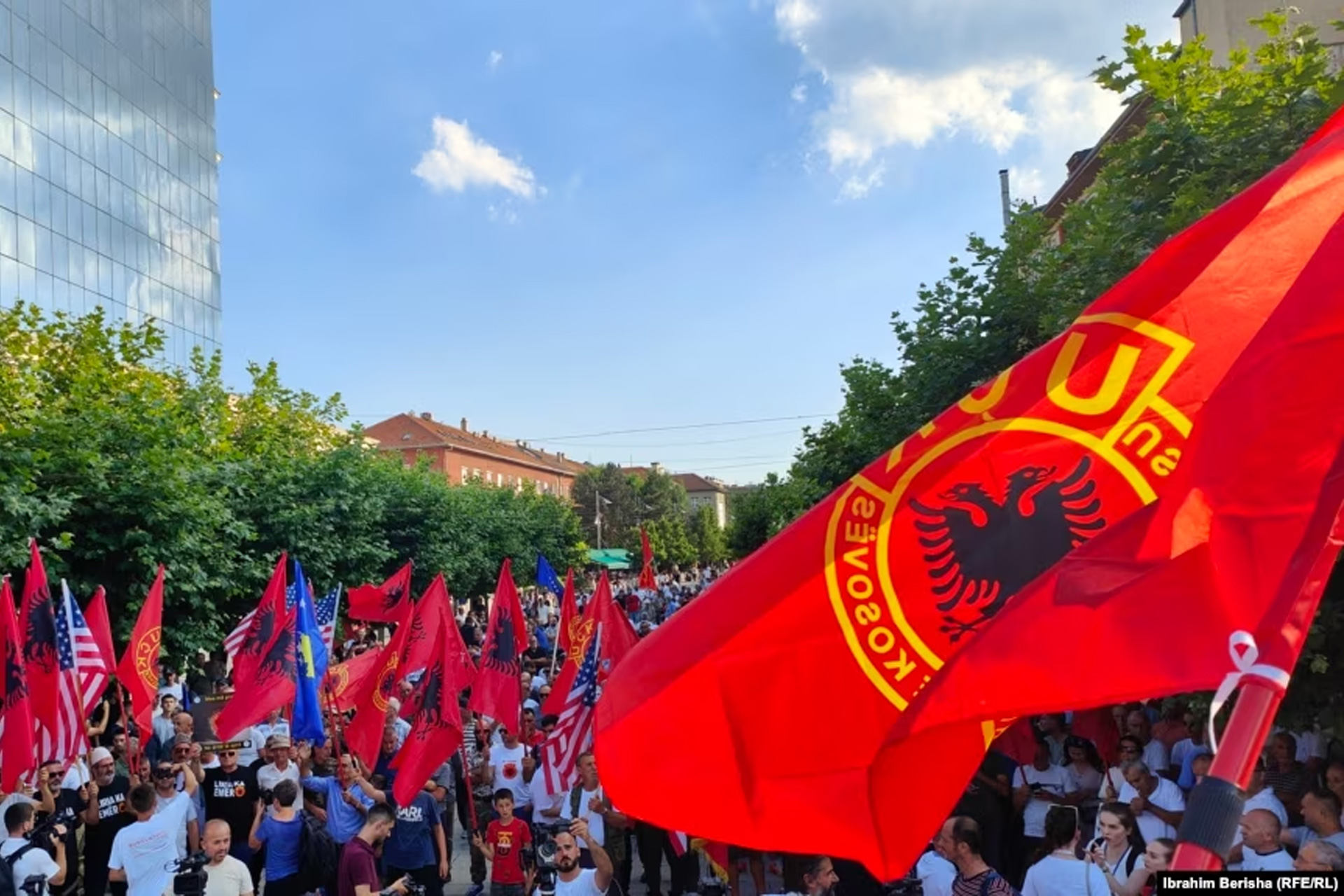 Për aksionet e ditëve të fundit të Speciales në Kosovë: OVL-ja organizon protestë