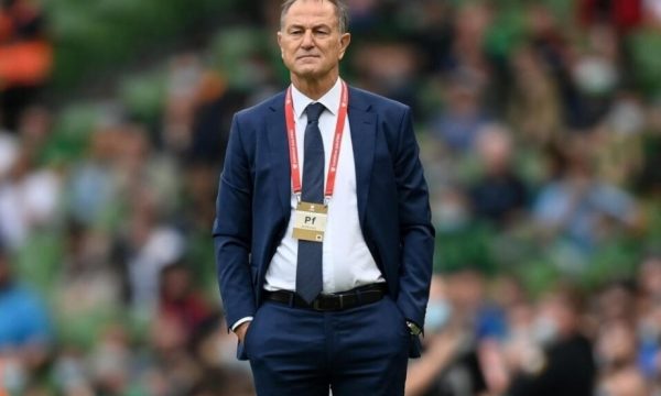 De Biasi tregon nëse do ta marrë drejtimin e Kosovës