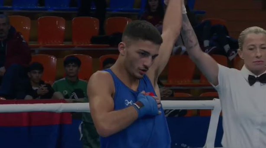Siguroi fitoren e dytë, boksieri shqiptar medalje në Kampionatin Botëror të 16-vjeçarëve
