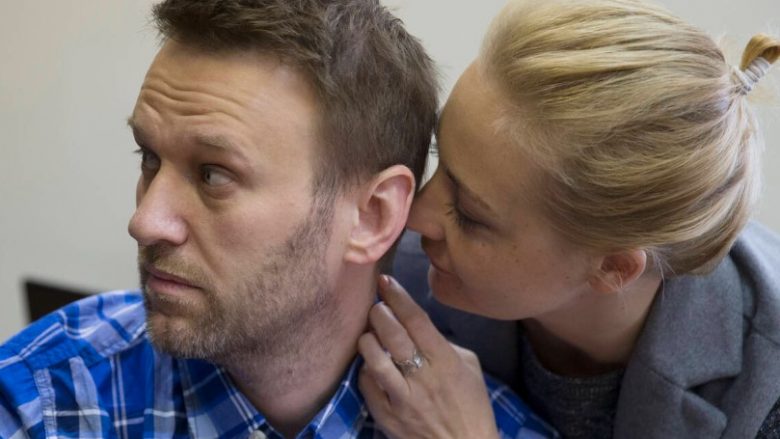 “Zemër, gjithçka është si një këngë me ty”, mesazhi i fundit për bashkëshorten i Navalnyt