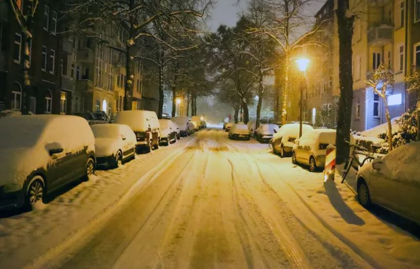 Stuhi të borës në Gjermani, shkaktohen aksidente të shumta
