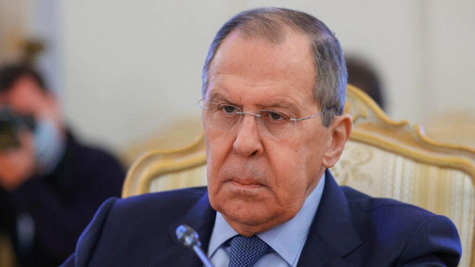 Lavrov pretendon se Serbisë i janë vënë kushte për pranimin në BE: Njohja e pavarësisë së Kosovës dhe sanksionet ndaj Rusisë