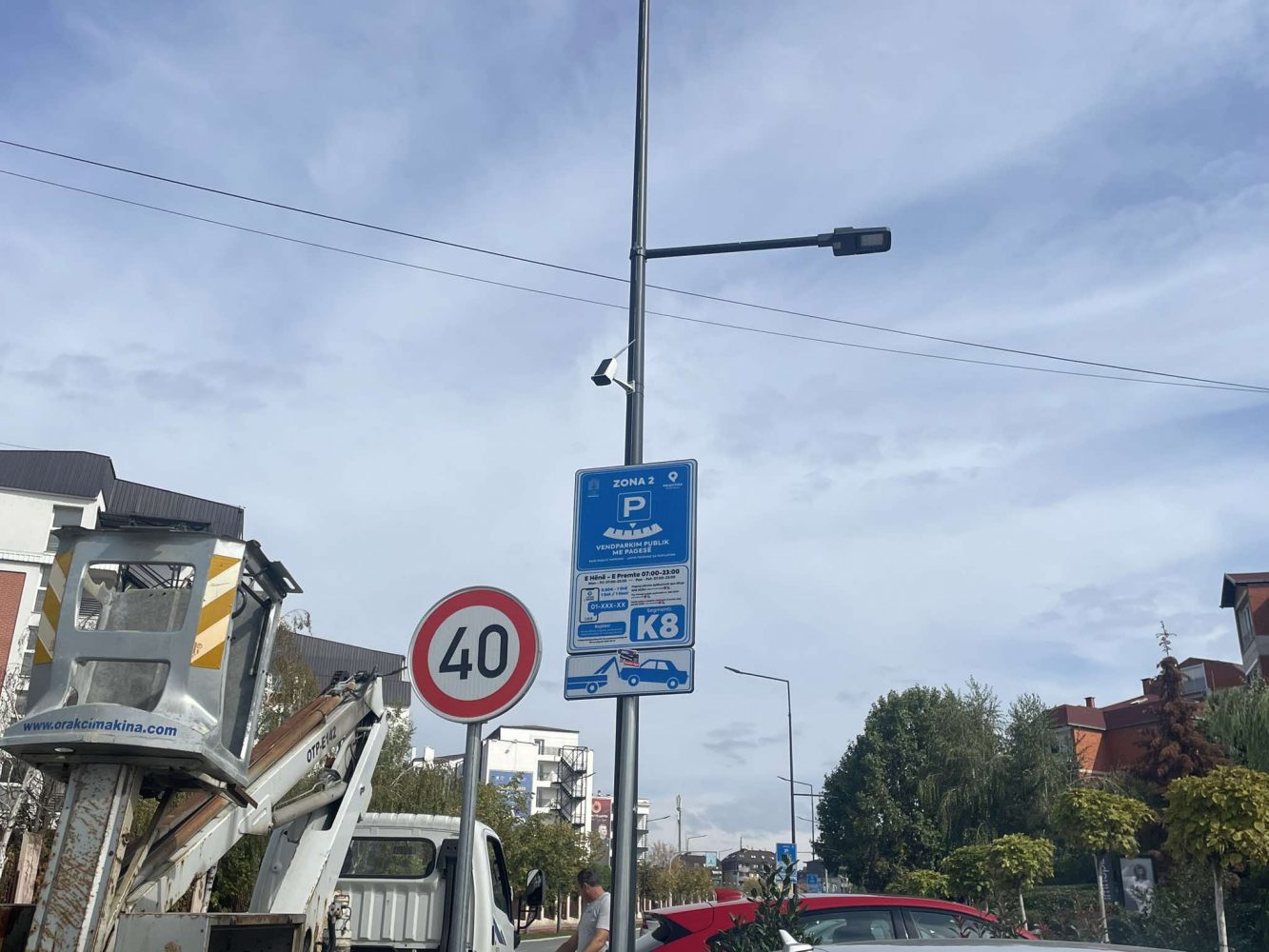 Largohet një kamerë ilegale në Prishtinë, pronari nuk dihet