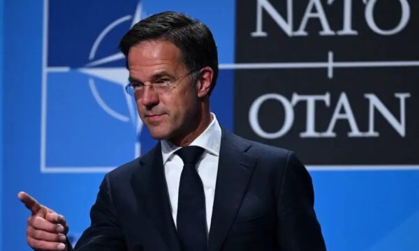 Rutte thotë se fitorja e Rusisë në Ukrainë do të sillte pasoja të mëdha për NATO-n