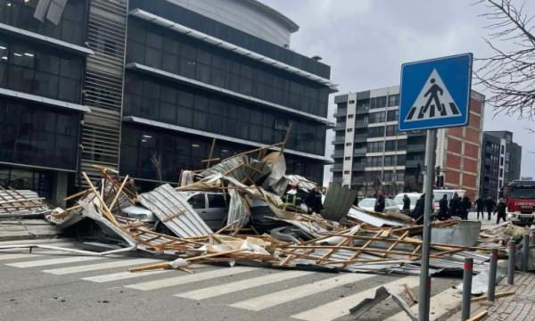 Pas një viti, Prokuroria ngre aktakuzë për rastin e rrëzimit të kulmit të Komunës së Prishtinës