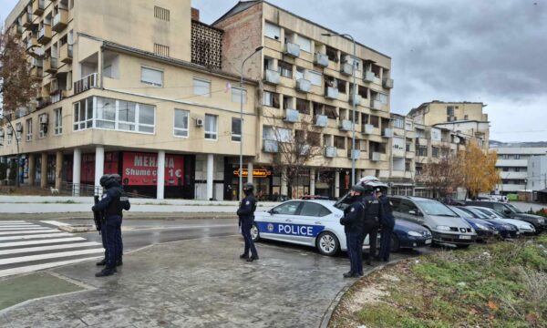 Policia e Kosovës me aksion në veri dhe jug të Mitrovicës kundër kontrabandës me armë e municion