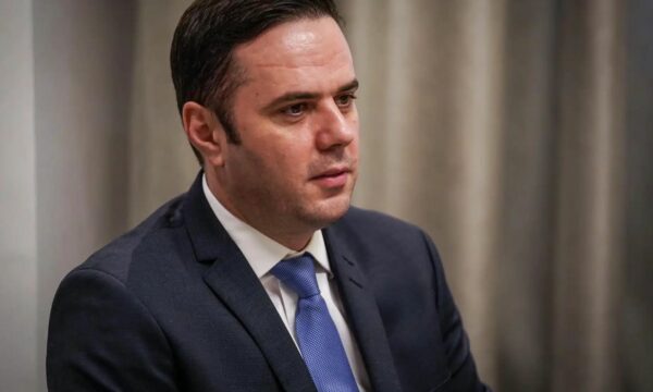 Abdixhiku: Refuzimi i thirrjes për Qeveri Uniteti është karikaturë politike