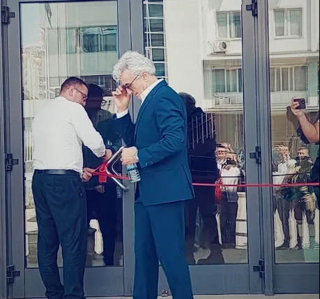 Koci e vazhdon protestën: Nga e hëna në të premten do të qëndroj para Kuvendit edhe natën