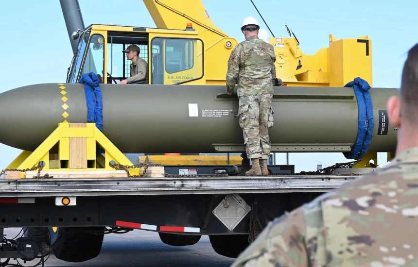 “Shkatërruesi i bunkerave”, bomba amerikane që mund ta ndryshojë lojën me Iranin