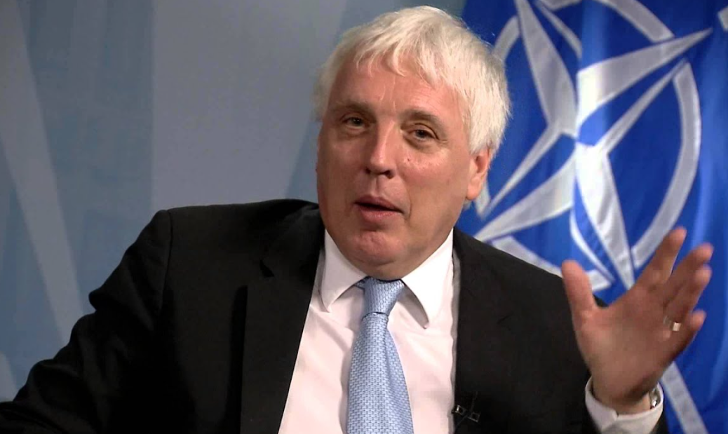 Ish- zëdhënësi i NATO’s Jamie Shea thotë se Rusia tashmë e ka humbur ushtarin e 1 miliontë në Ukrainë