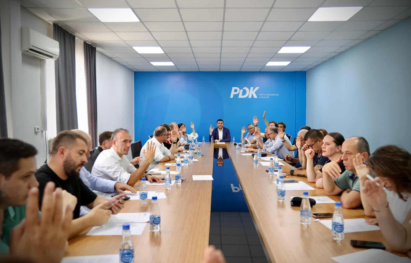 PDK-ja miraton listën e kandidatëve për zgjedhjet komunale, Hajdari në vend të Lladrovcit për Drenas PDK