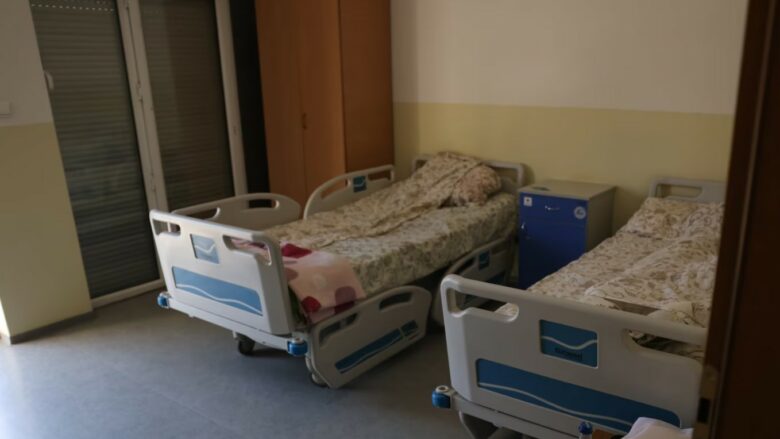Stigma më e madhe se sëmundja, familjet në Kosovë fshehin të afërmit me çrregullime mendore
