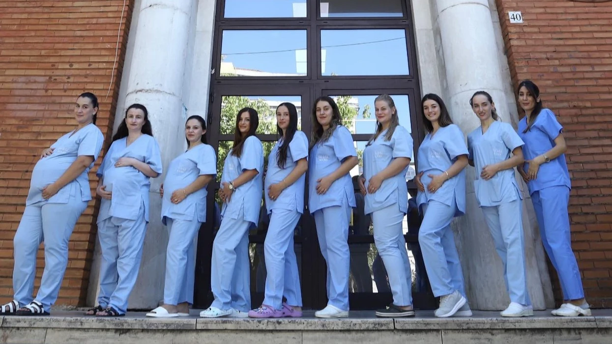 Në Shipëri 10 mami shtatzëna në të njëjtën kohë, Rama: Një rastësi e bukur
