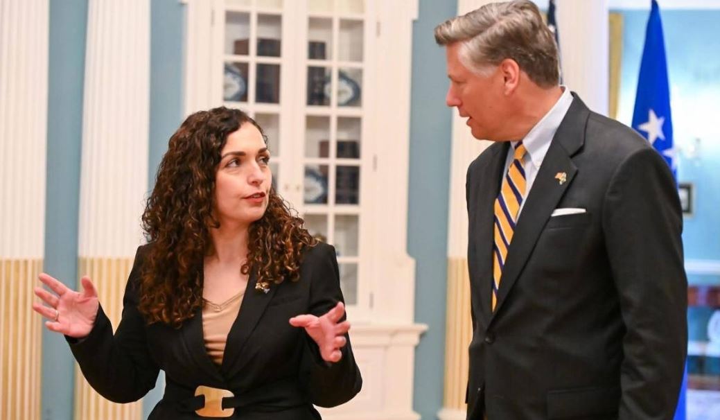 Osmani takon zëvendëssekretarin amerikan të Shtetit, Christopher Landau