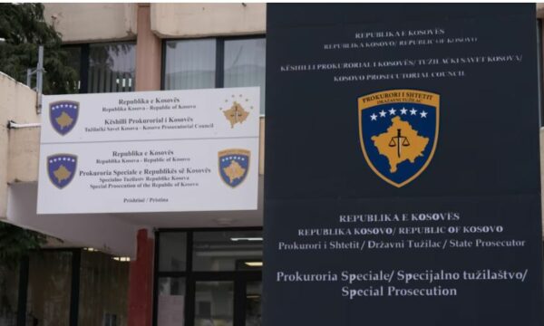 Aktakuzë për krime lufte ndaj ish-pjesëtarit të MUP’it serb – Dyshohet për pjesëmarrje në vrasjen e 71 civilëve